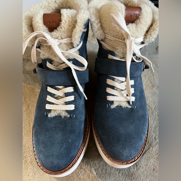 Coach Urban Hiker Genuine Shearling Lined High Top Sneaker Size 9 - Picture 2 of 6